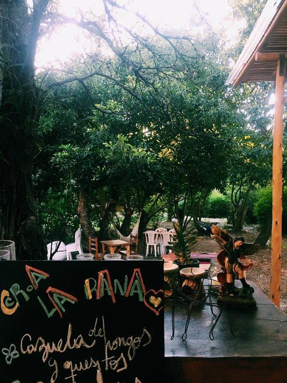 Croa La Rana Hotel Yacanto Ngoại thất bức ảnh