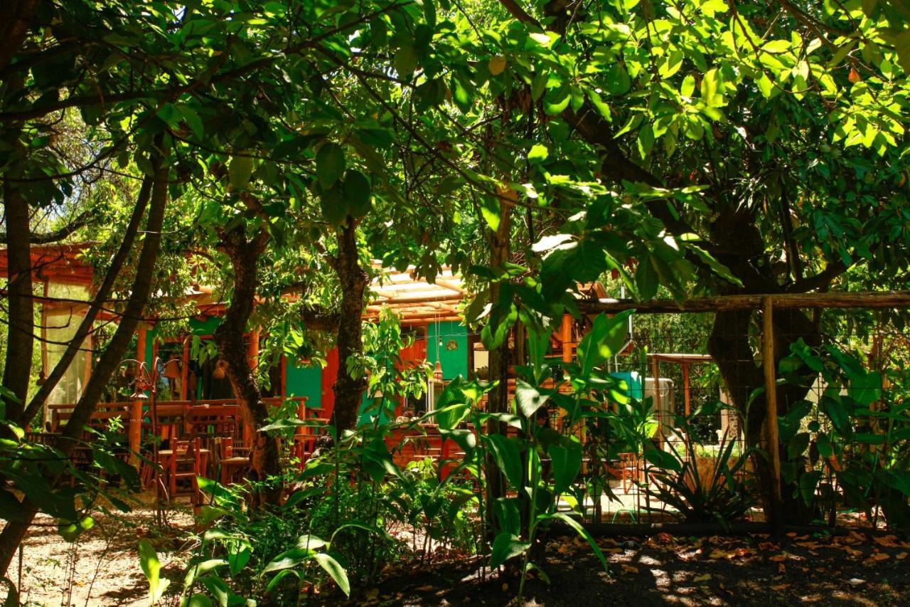 Croa La Rana Hotel Yacanto Ngoại thất bức ảnh